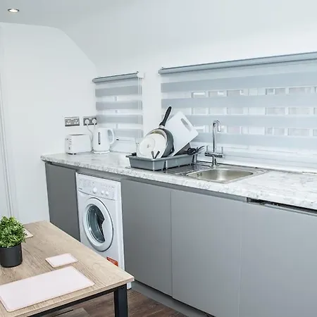 Aylesbury Studio Apartment 6 With Parking Buitenkant foto